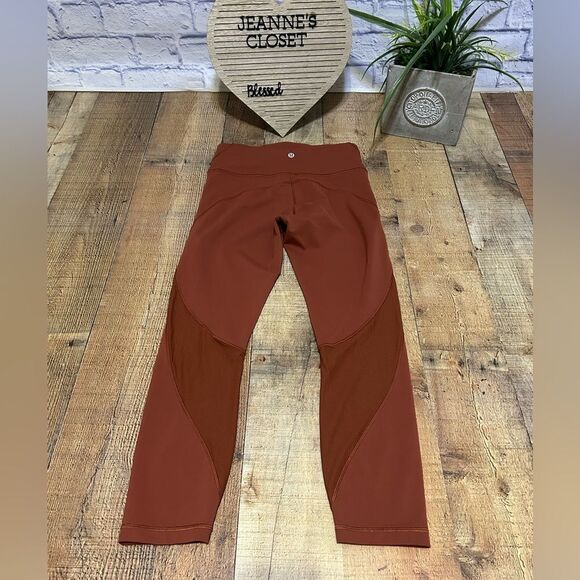 LULULEMON Everlux and Mesh High Rise Crop 23” - Picture 2 of 15